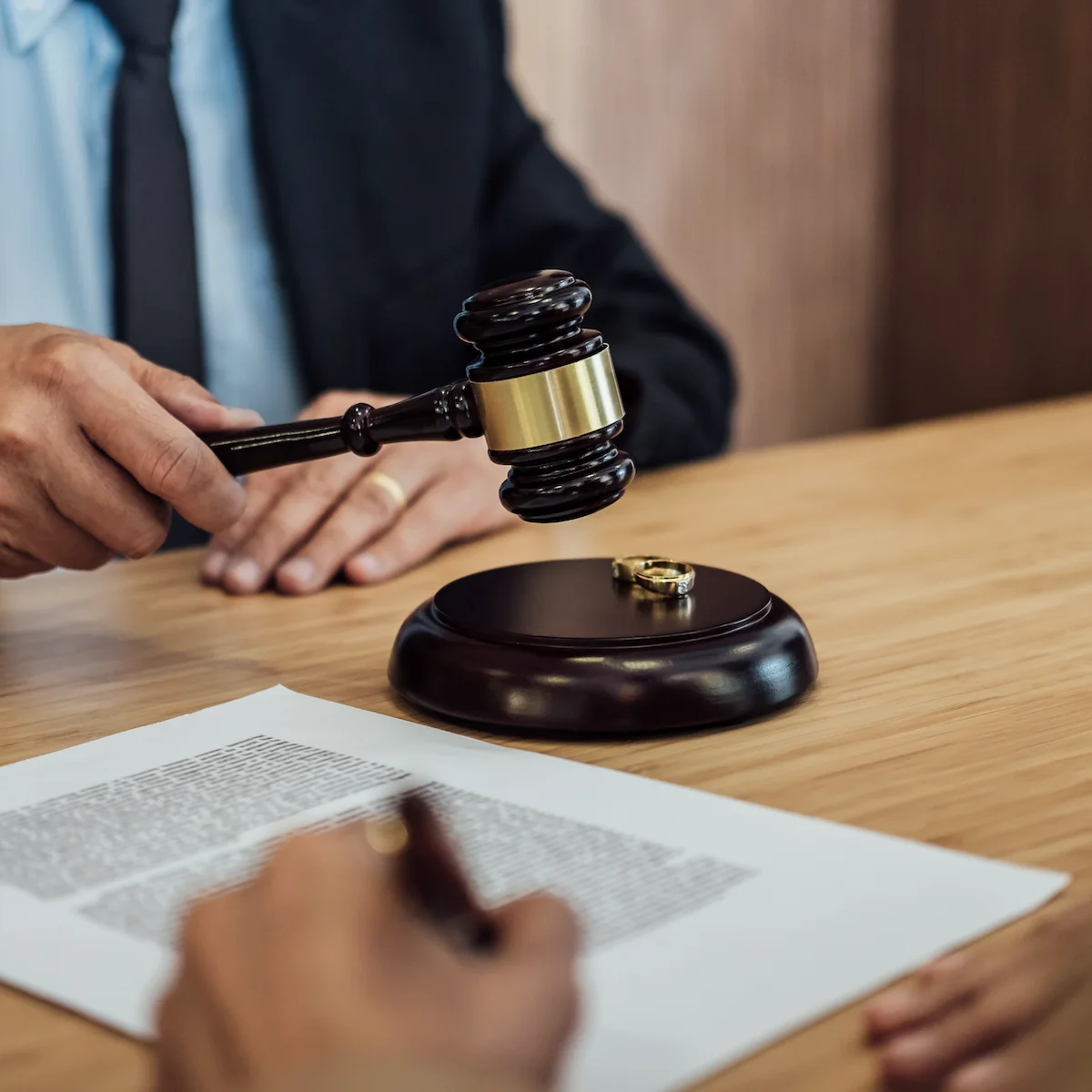 contested divorce judge gavel family law concept