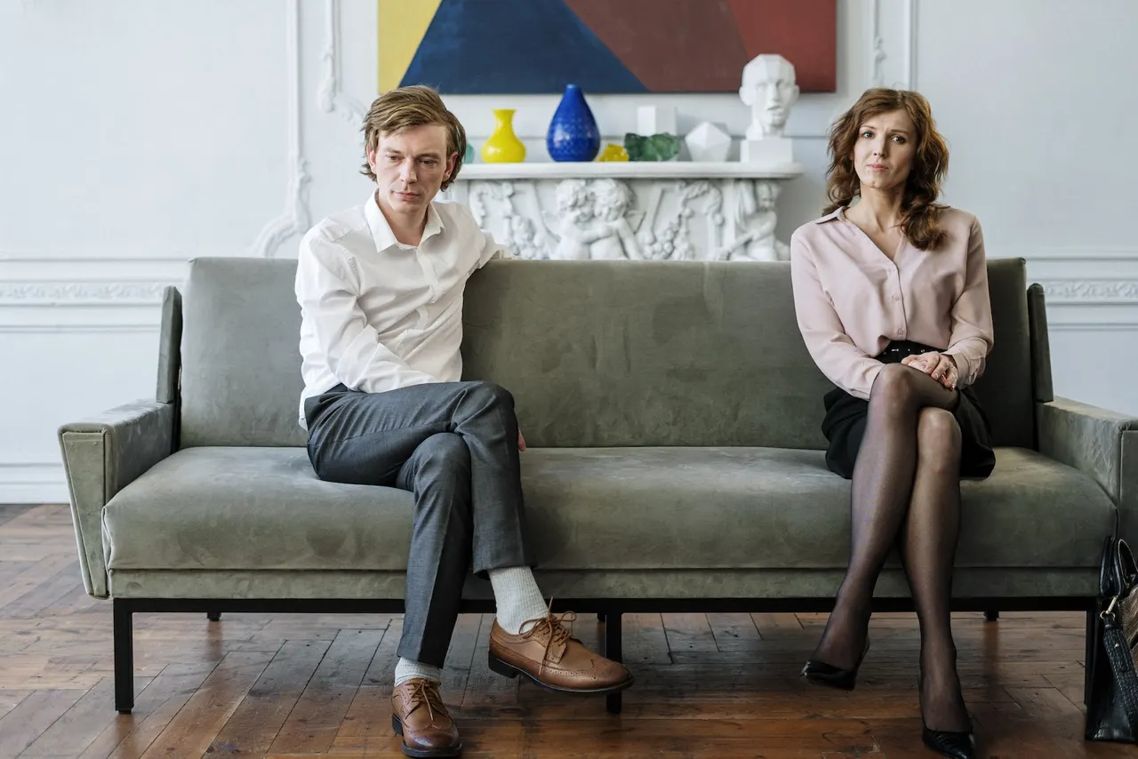 no fault fault divorces in louisiana concept woman man on couch